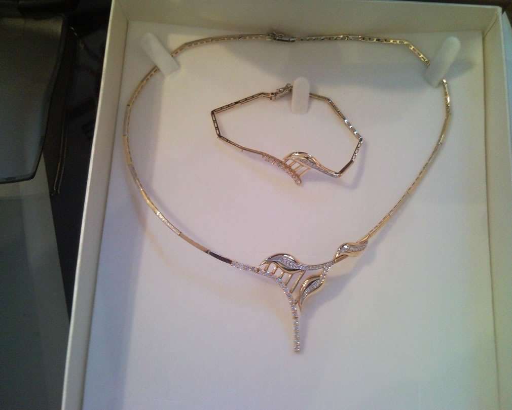 Koursaros - Clothes & Accessories